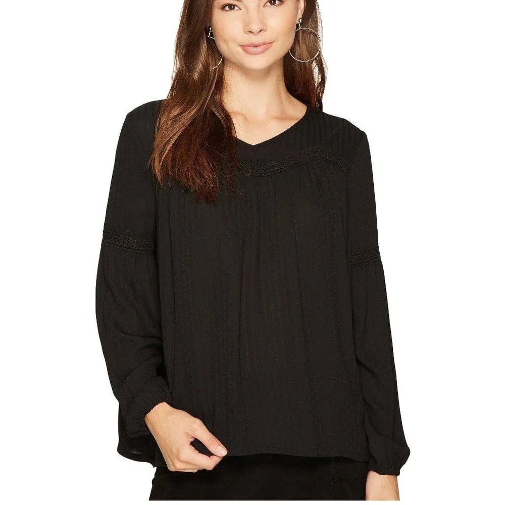 Jack by BB Dakota Irvin Top Lace Trim Black NWT